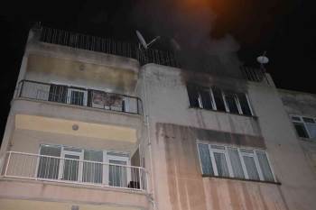 Televizyon Patlayınca Evde Yangın Çıktı
