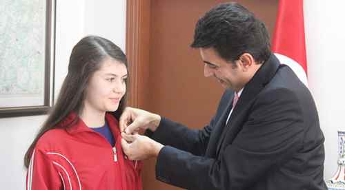 TEOG birincisi altınla ödüllendirildi 