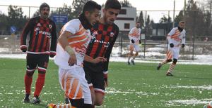 Tepebaşı takibini sürdürüyor