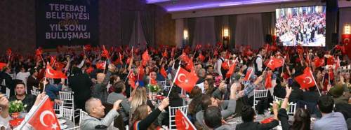 Tepebaşı ailesi, yılbaşı etkinliğinde buluştu