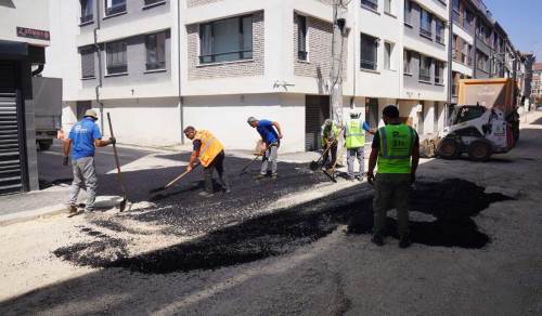 Tepebaşı Belediyesi Ertuğrulgazi Mahallesi’nde asfalt çalışmasına başladı
