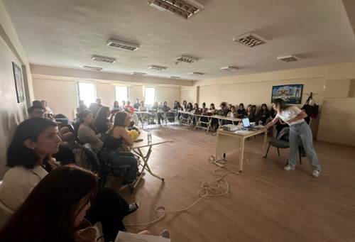 Tepebaşı Belediyesi Gençlik Merkezlerinde bilinçlendirici eğitimler sürüyor