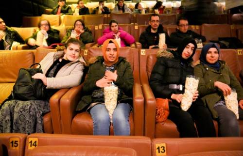 Tepebaşı Belediyesi özel bireyler için sinema keyfi düzenlendi