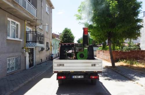 Tepebaşı’nda haşere ve kene ile mücadele hız kesmiyor