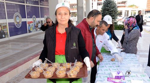 Tepebaşı'nda Muharrem ayı bereketi