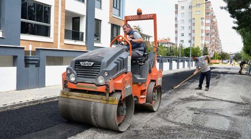 Tepebaşı'nda yollar onarılıyor
