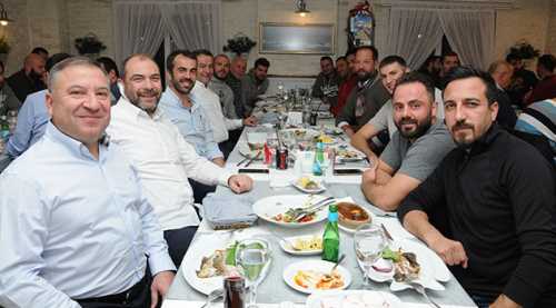 Teras Balık'ta moral yemeği