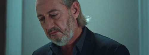 TEŞEKKÜR ETTİ, DİZİDEN AYRILDI