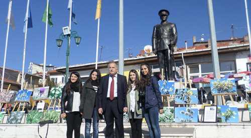 Tıbbi bitkilerin fotoğrafları sergilendi