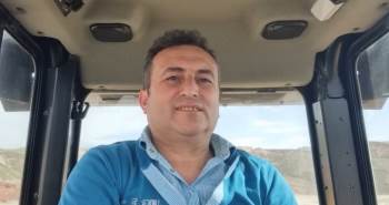 Tilki İle Dozer Operatörünün Muhabbeti Tebessüm Ettirdi
