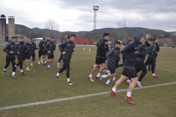 Tki Tavşanlı Linyitspor, Yenişehir Belediyespor Deplasmanına Hazırlanıyor
