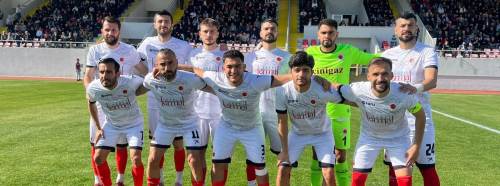 TKİ Tavşanlı Linyitspor sezonun ilk galibiyetini evinde aldı