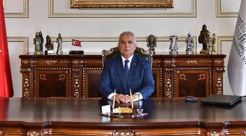 Trabzon’a Eskişehir doğumlu vali