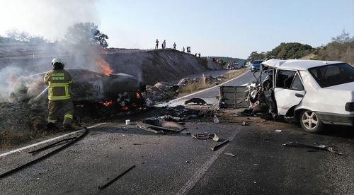 Trafik canavarı tatilde 112 can aldı