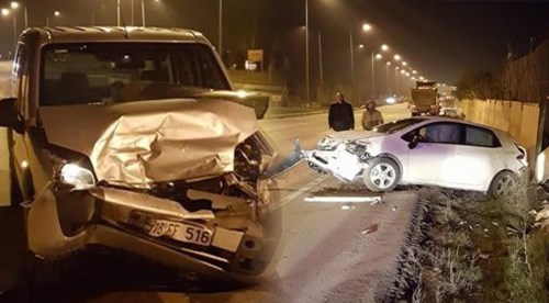 Trafik kazasında 3 kişi yaralandı...