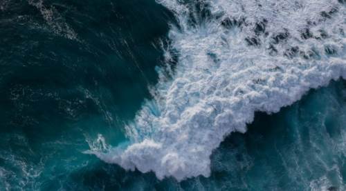 Tsunami Nedir, Neden Olur? Türkiye'de Tsunami Riski ve Önlemleri