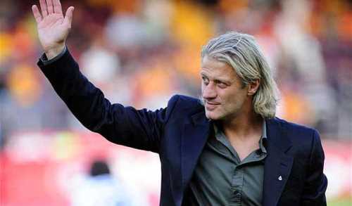 TUGAY GELMEK İSTİYOR