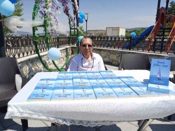 Tüm Engelleri Aşarak Şiir Kitabı Çıkardı
