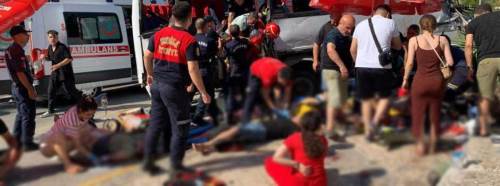  Tur otobüsü faciası: Kazada çok sayıda yaralı ve ölü var!