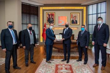 Türk Eğitim-Sen Genel Başkanı Geylan’Dan Rektör Beydemir’E Ziyaret
