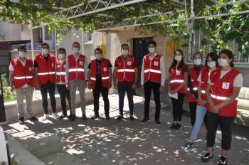 Türk Kızılay Zafer Bayramı’Nda Çocukları Sevindirdi
