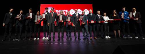 Türk sporuna katkı sunan Anadolu Üniversitesi ödülle taçlandırıldı!