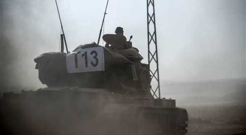 Türk tankları Suriye'ye girdi