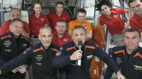 Türk'ün uzaydaki ilk adımlarına ilginç tepkiler!