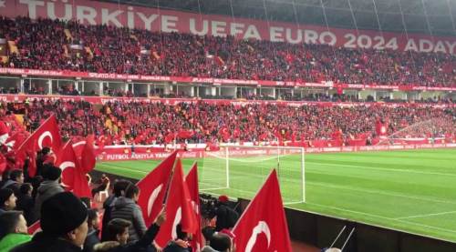Türkiye - Romanya maçı hangi şehirde olacak? Taraftar kararını verdi