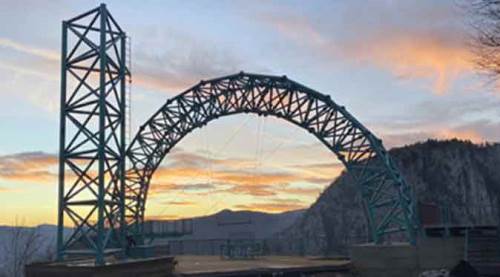 Türkiye’de bir ilk: Uçurum üzerinde nefesleri kesiyor