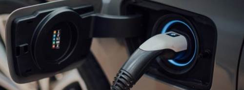  Türkiye’de elektrikli araçlar için 11 bin şarj istasyonu!