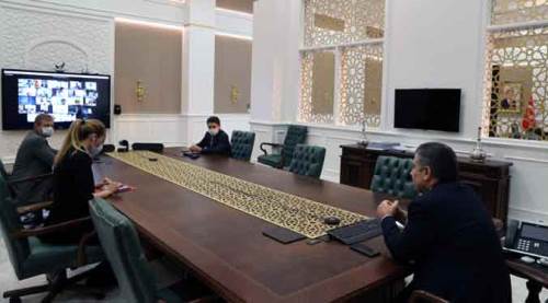 Türkiye'de koronavirüsten can kaybı 1403'e yükseldi