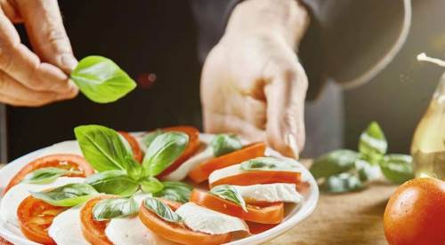 Türkiye'den dünyaya yayılan lezzet! Taste Atlas açıkladı: En popüler salatalar listesine girdi