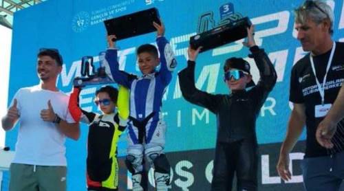 Türkiye Süpermoto Şampiyonası'nda 5 yaşındaki sporcu zirvede!