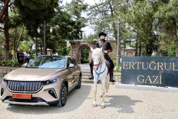 Türklerin İlk Aracıyla Son Aracı Yan Yana
