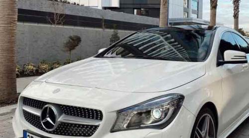 Tuvalete diye çıkıp lüks otomobili çaldı!