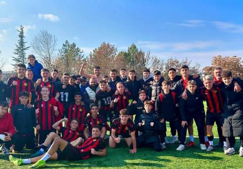 U-15 takımı tebrik etti