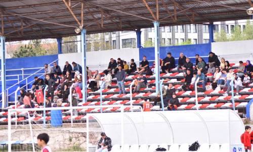 U11 Ligi başladı tribünlerde aile coşkusu