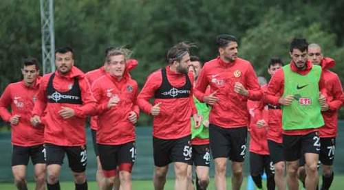 Üç transferden daha değerli