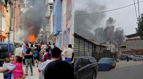 Uçak evlerin arasına düştü!