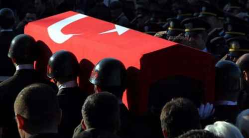 Uçurumdan düştüler: 2 şehit