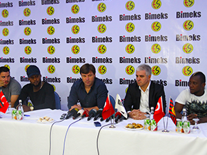 Ertuğrul Sağlam'dan basın toplantısı