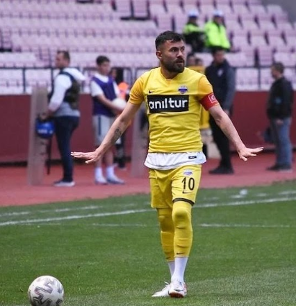 Uğur Yalçın ayrıldı