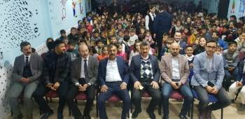 Ülkü Ocaklarından Çocuklara Tiyatro
