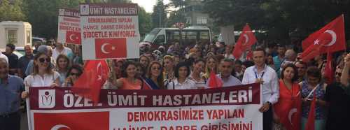Ümit Hastanesi’nden demokrasi nöbeti
