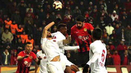 Ümraniyespor teknik direktöründen ilginç açıklama