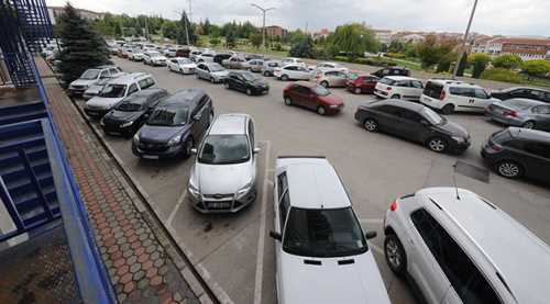 Üniversite'de otopark sorunu ortadan kalkıyor