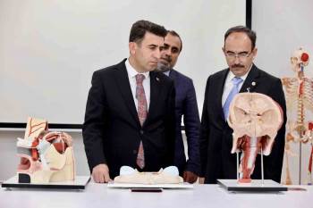 Üniversite İçin Yapılan Projeler Yakından Takip Edildi
