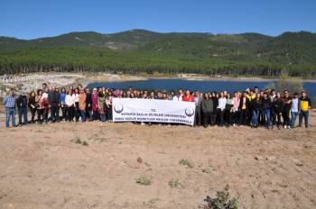 Üniversite Öğrencilerinin Çevreyi Tanıma Gezisi

