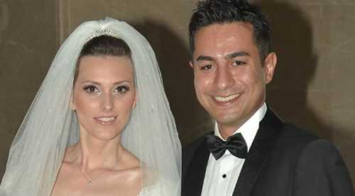 Üniversite yıllarından gelen aşk